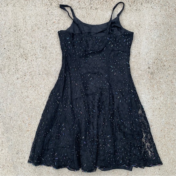 Peak Evenings Hand Beaded Black Dress Size 6 - Picture 2 of 7